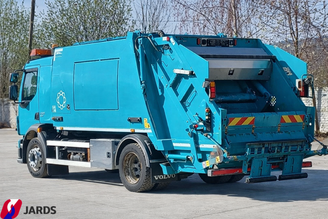 38370A24 B258 4E4A B3D1 A878608CC076