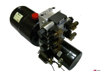 Elektropompa hydrauliczna do sterowania pługiem